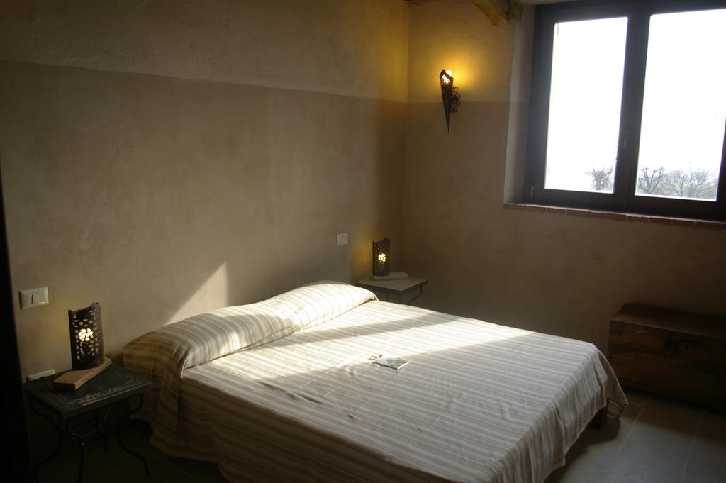 B&B Casale Di Poggioferro Scansano Szoba fotó