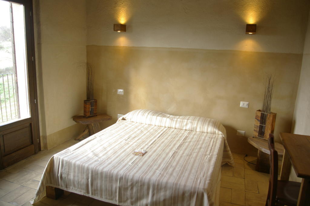 B&B Casale Di Poggioferro Scansano Szoba fotó