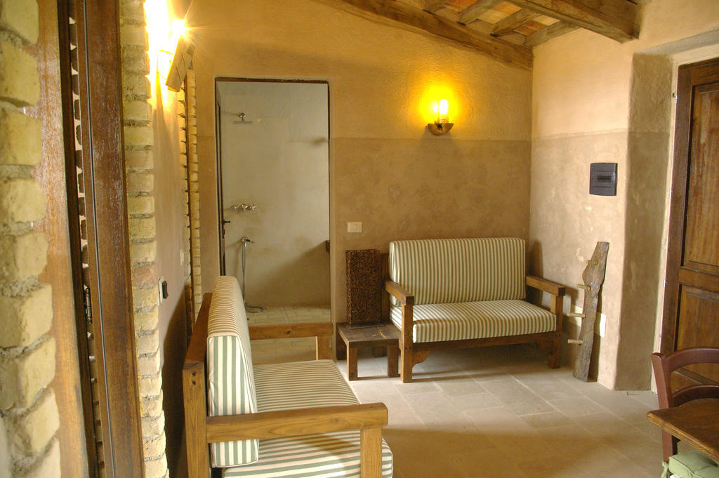 B&B Casale Di Poggioferro Scansano Szoba fotó