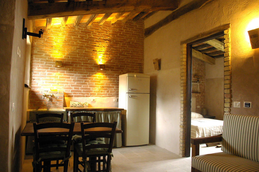 B&B Casale Di Poggioferro Scansano Szoba fotó