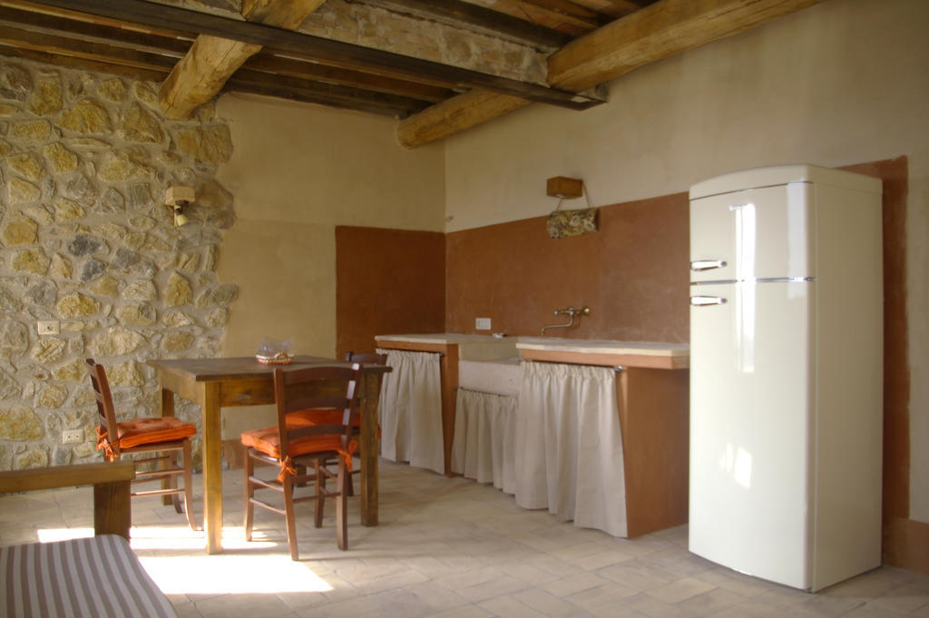 B&B Casale Di Poggioferro Scansano Szoba fotó